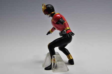バンダイ_アルティメットソリッド 仮面ライダー3 仮面ライダークウガ マイティフォーム_003