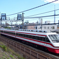 Photos: スカイツリーを背景に東武線を行く特急りょうもう号