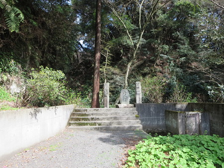 陰陽の瀧の門