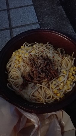 大盛りパスタの夕食