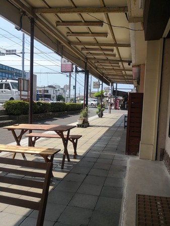商店街のアーケード