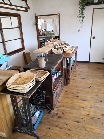 トゥルシー店内