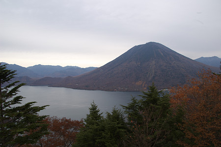 中禅寺湖展望台より