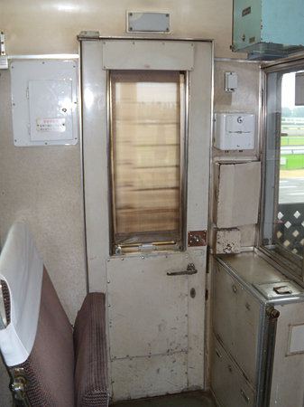 7027F車掌室