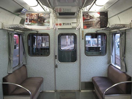 7101F運転席後ろ