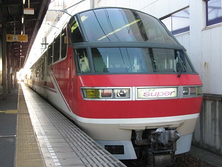 1007F