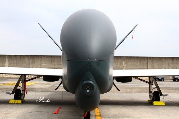 無人偵察機