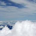 Photos: 雲の上と雲の下