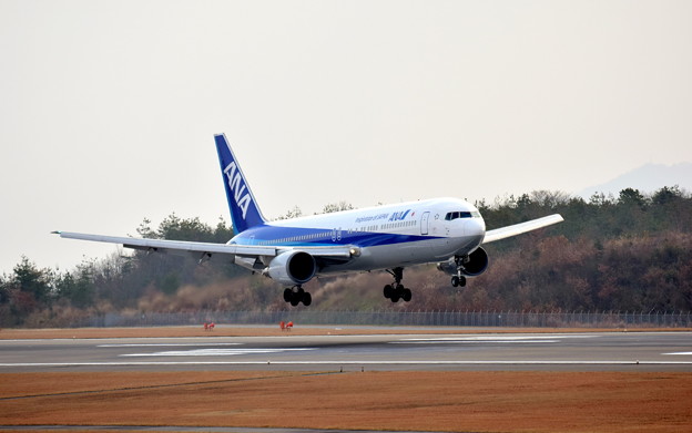 JA8360_B-767-3