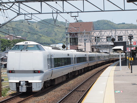 683系特急サンダーバード 東海道本線島本駅02
