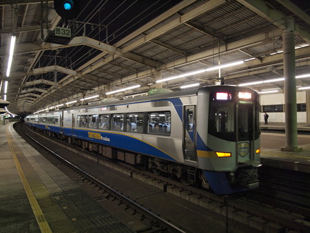 南海12000系特急サザン 南海本線天下茶屋駅02