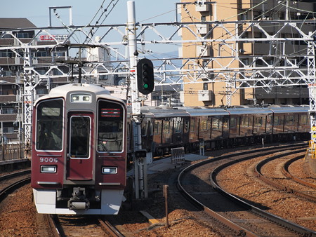 阪急9000系特急 阪急神戸線中津駅