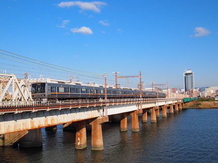 207系普通 東海道本線新大阪~大阪