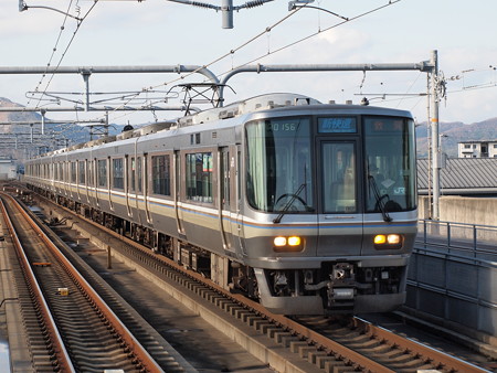223系新快速 山陽本線加古川駅02