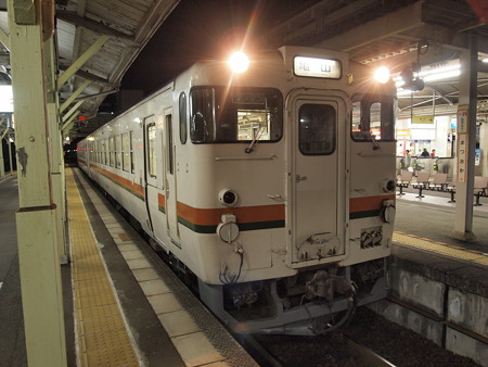 キハ48形普通 紀勢本線松阪駅02