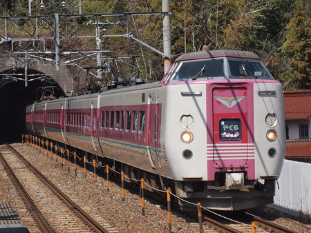 381系特急やくも 伯備線日羽駅