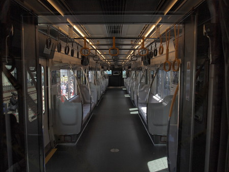 相鉄9000系内装展示会02