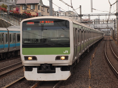 E231系普通 山手線鶯谷駅03