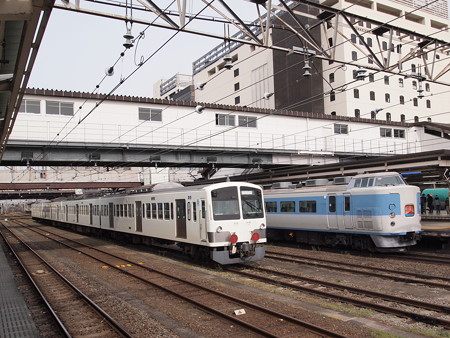 西武新101系甲種 中央本線八王子駅02