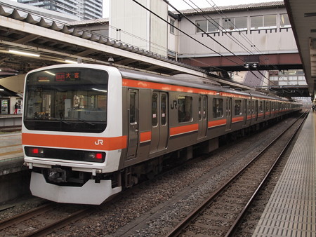209系むさしの号 中央本線八王子駅