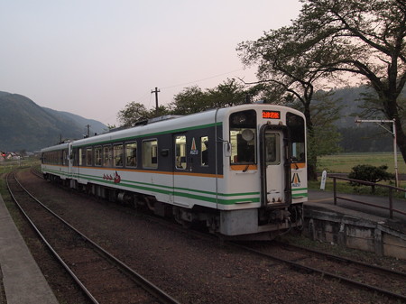 AT600形 会津鉄道芦ノ牧温泉駅