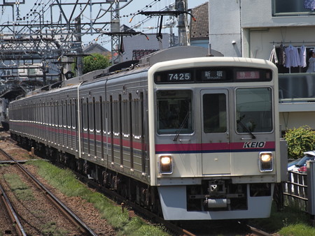京王7000系特急 京王線西調布駅