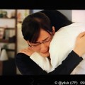 感涙の最終話うしろに夫と奥様の遺影と共に抱きしめ合う親子“義母と娘のブルース”綾瀬はるか(義母)他人だからこその深い愛が絆が笑顔が優しさ支え合い思いやり「私たちの心を救った“愛”に溢れたドラマの軌跡」