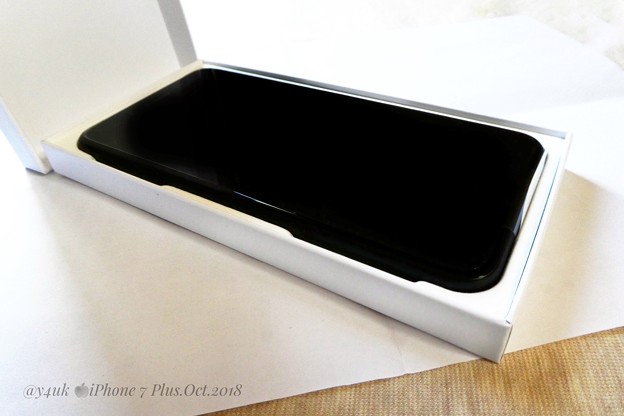 Photos: Renew “iPhone 7 Plus” in Apple White Box～交換専用箱純白～本体は全く同じ新品交換、2年ケア代払ったおかげ1度きり無償交換、もう保険は無い～Black color