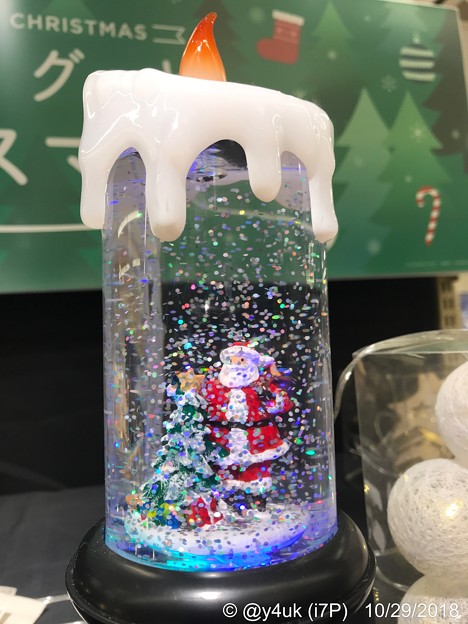 17:56Candle snow into Santa :) fire warm Xmas～ロウソクの中に雪が降りサンタがクリスマスツリーと共に呼んでいる♪行かなくちゃ雪の中へ暖かい火の中へ。冷か暖か