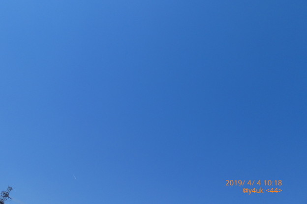 Photos: 4.4.2019_10:18<44>@y4ukの日。旅の日のam青空BlueSky快晴(^｡^)穏やか鉄塔もひょっこりはん～日光浴が気持ちぃ春太陽温度が心地よく未確認飛行物体も写(25mm:TZ85)