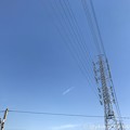 4.16旅その1.春の空、青空雲鉄塔電線が気持ちよく歌っていた信号がハモってる錆びの姿がサビを盛り上げた～旅の始まり3.11同じ場所。今日しかない薬ない。パンダ売れ発送して次。BlueSky疲労中Go