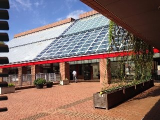 国立プール