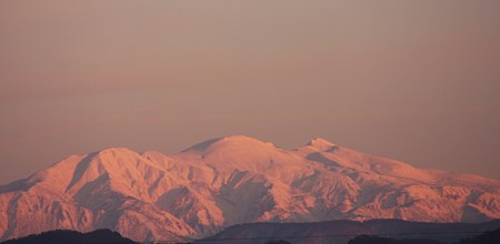 夕暮れの白山