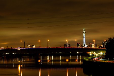 スカイツリー　白い巨塔