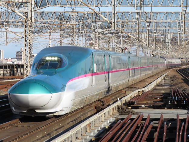 Photos: 東北新幹線E5系　U25＋R22編成
