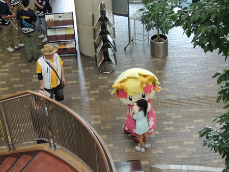 チビッ子 捕まえた。