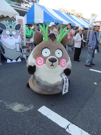ひざまづきます。