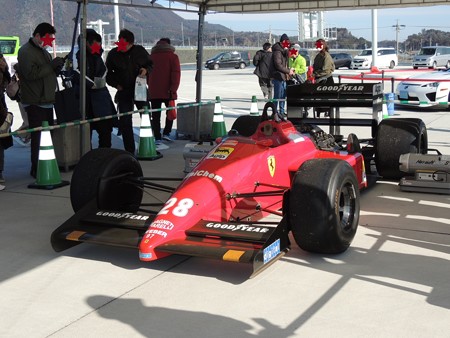 フェラーリ。