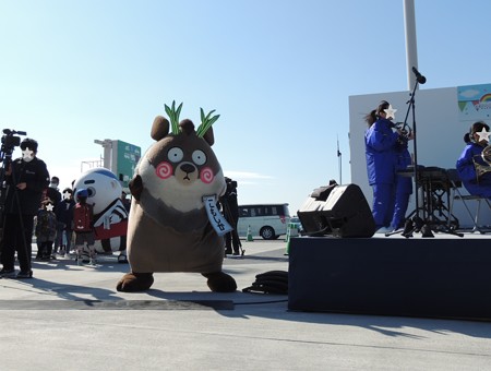 ♪ちゃっちゃっ。