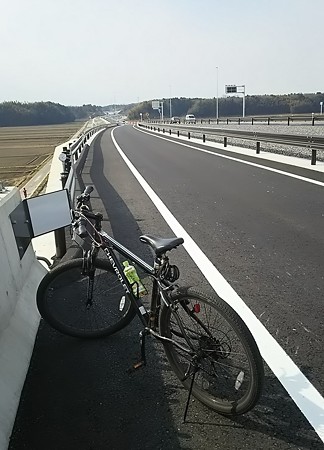 自転車で津のほうへ。