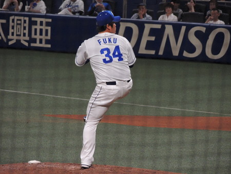 背番号34ですよ。