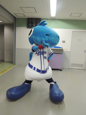 カッコよくポーズ。