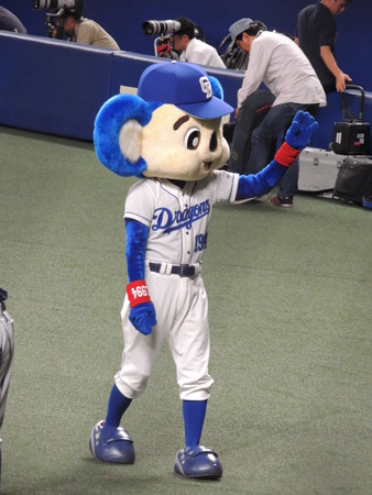 ドアラ。