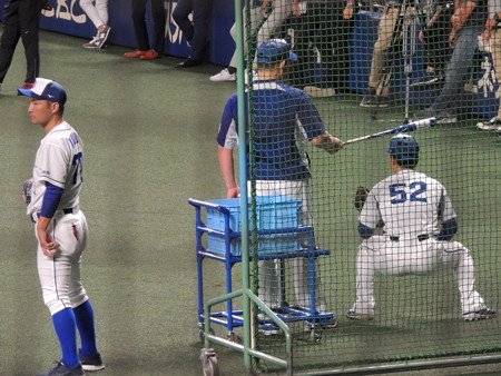 スローイング練習。