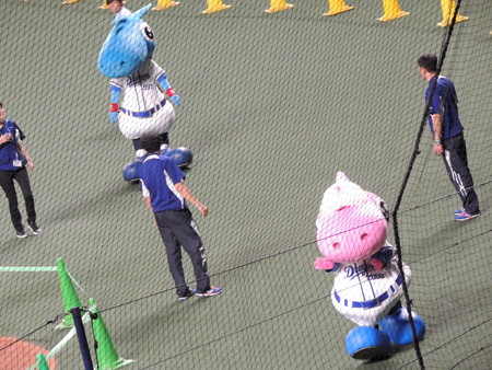 またねー!