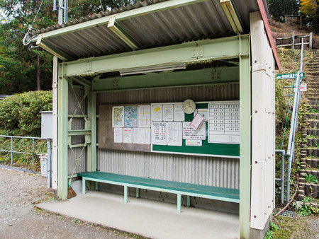 奥大井湖上駅の待合所