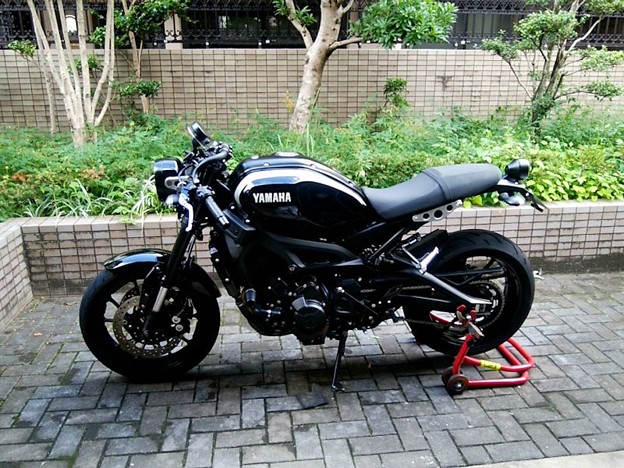 XSR900、ハンドル交換Ⅱ |・`ω・) これは慣れるまで大変そ。 | 止まるまではしれ!!