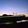Photos: 晩夏の上り一番列車