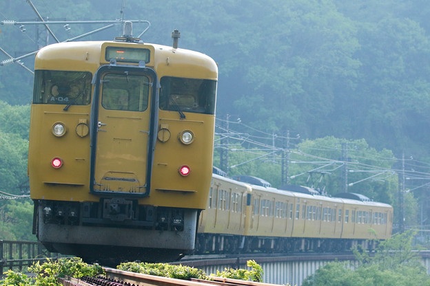 115系A04編成@備中川面~方谷