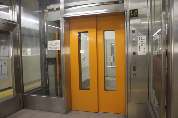 大阪市営地下鉄今里筋線　今里駅　ホーム　エレベーター